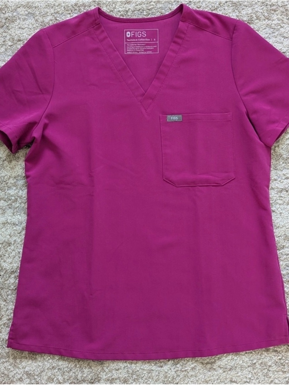 Figs Catarina top S and Zamora joggers M in Raspberry Sorbet
